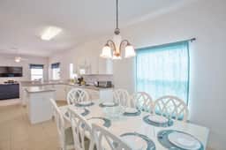 Rear Pool Privacy! Value! 8 Mi 2 Disney! 117 - Image 4
