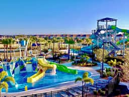 ARCADE! Minion & Marvel Fun! EPIC Resort Near Disney! - Image 5