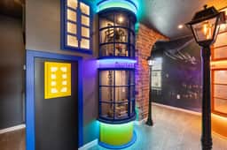 Real R2-D2 | Theater | Game Room | Near Disney 230 - Image 2