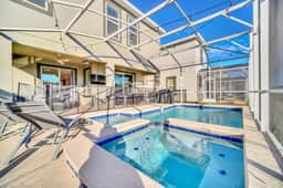 Spacious 6 Bed Pool Home with Game Room-9149SHD - Image 5