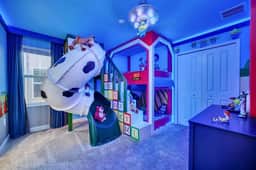 Castle | 3 Slides | Star Wars Gameroom | Disney 2900 - Image 2