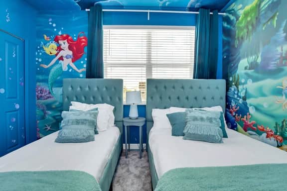 Star Wars | Toy Story | Pool, Spa & Waterpark 9247 - Image 5