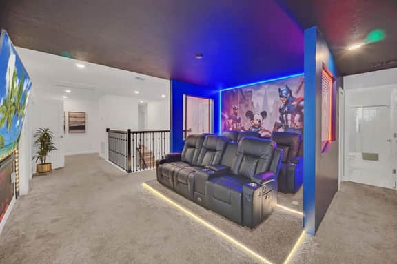2-Story Slide! Castle! 9 Mi 2 Disney! 9270 - Image 2