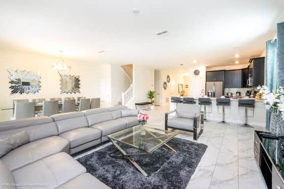 South Pool | Game Room | Waterpark | Disney 1672 - Image 2