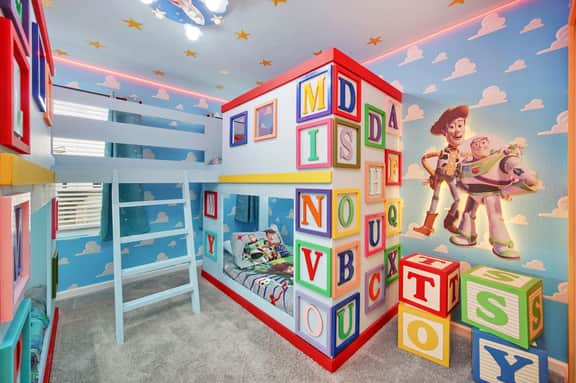 Princess Castle | Pool | Waterpark | Disney 2386 - Image 2