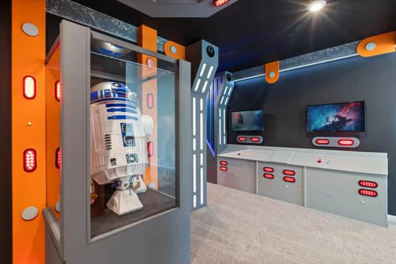 Real R2-D2 | Theater | Game Room | Near Disney 230 - Image 5