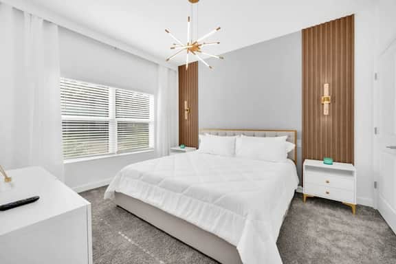 Toy Story! Value! Epic Resort 6 mi 2 Disney! 2444 - Image 2